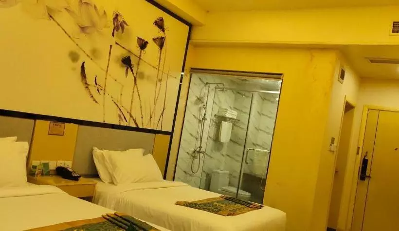 ホテル Az. Aliya International