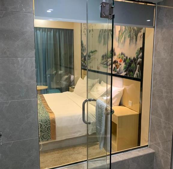 فندق Az. Aliya International