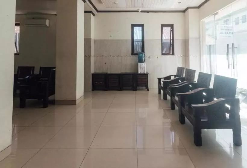 Hotelli Oyo 1872 Sakinah Grand Soabali