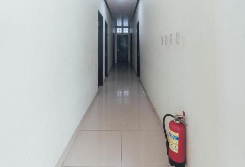 فندق Oyo 1872 Sakinah Grand Soabali