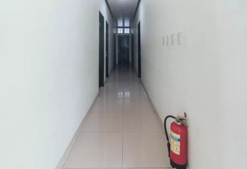 Hotelli Oyo 1872 Sakinah Grand Soabali