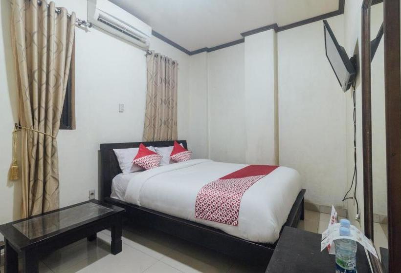 فندق Oyo 1872 Sakinah Grand Soabali