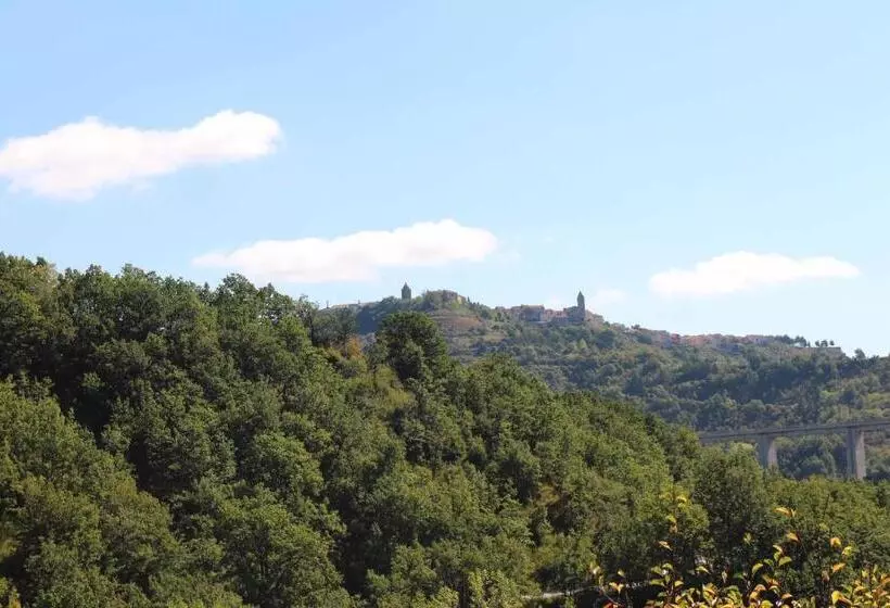 تختخواب و صبحانه Casale Santilli
