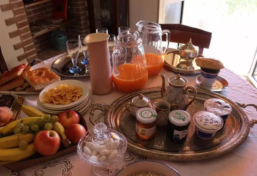 تختخواب و صبحانه Casale Santilli