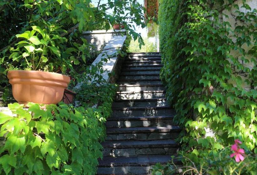 Nocleg ze śniadaniem Casale Santilli