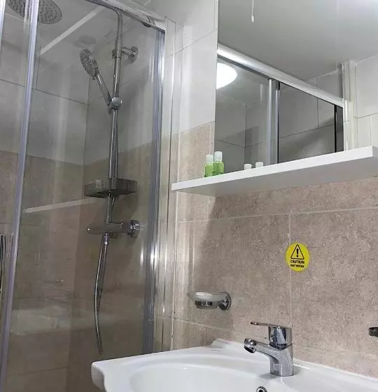 Aamiaismajoitus (B&B) The Town