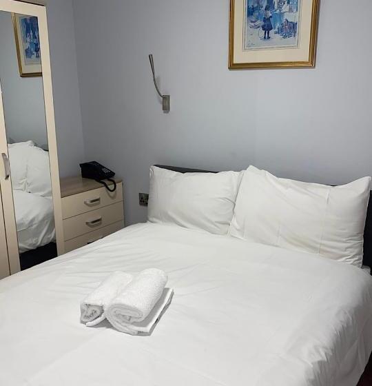 ベッドアンドブレックファースト The Town