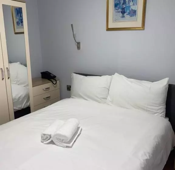 Aamiaismajoitus (B&B) The Town