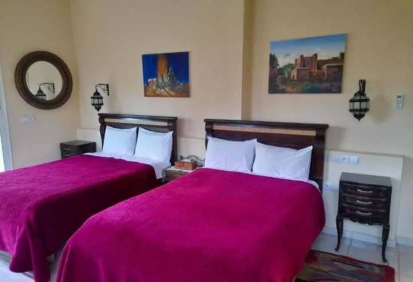 Riad Tanjil