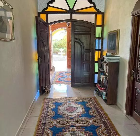 Riad Tanjil