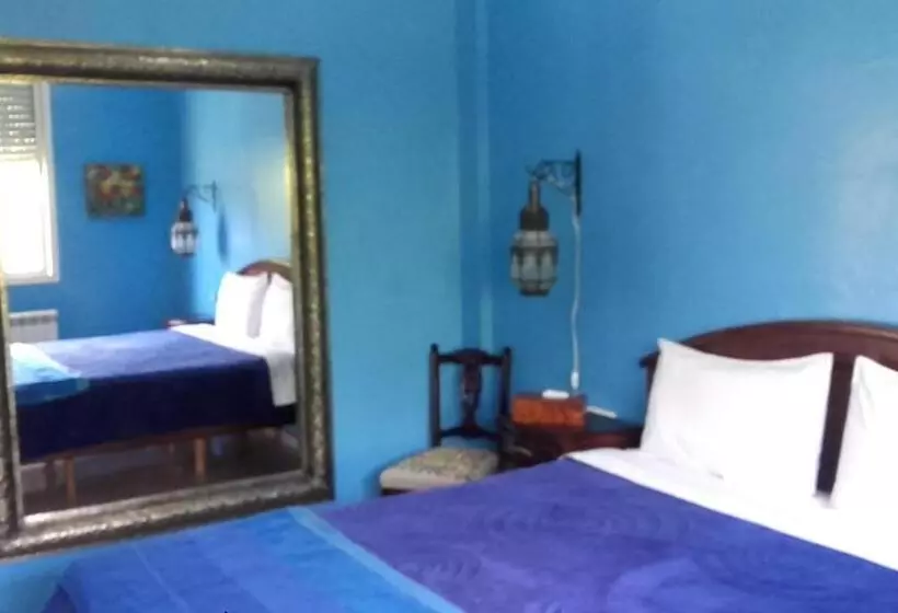 Riad Tanjil