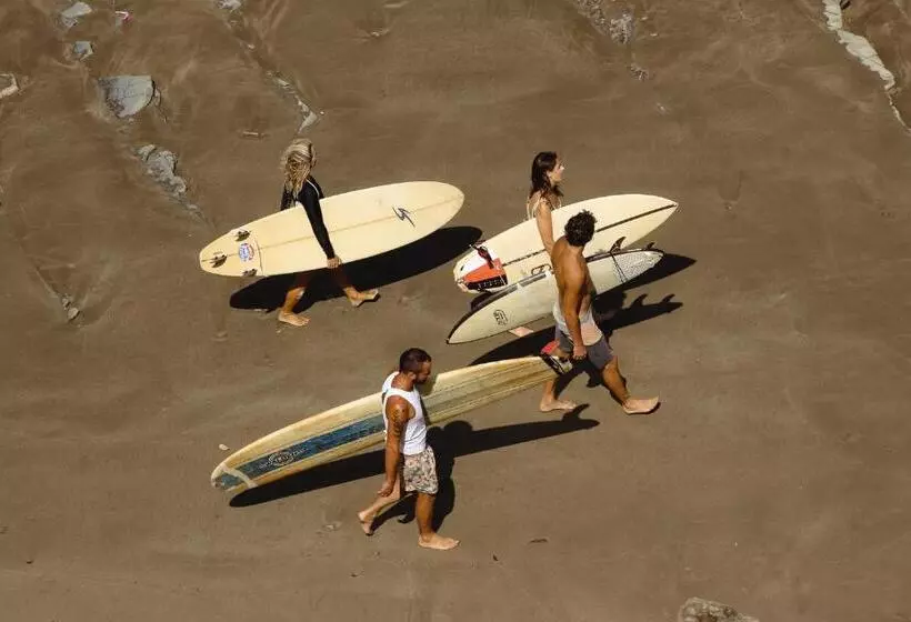 Retkeilymaja Escondite Pacifico