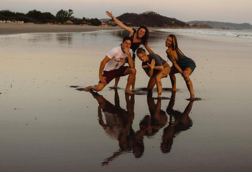 هاستل Escondite Pacifico