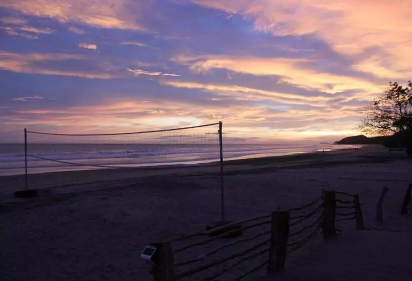 Retkeilymaja Escondite Pacifico