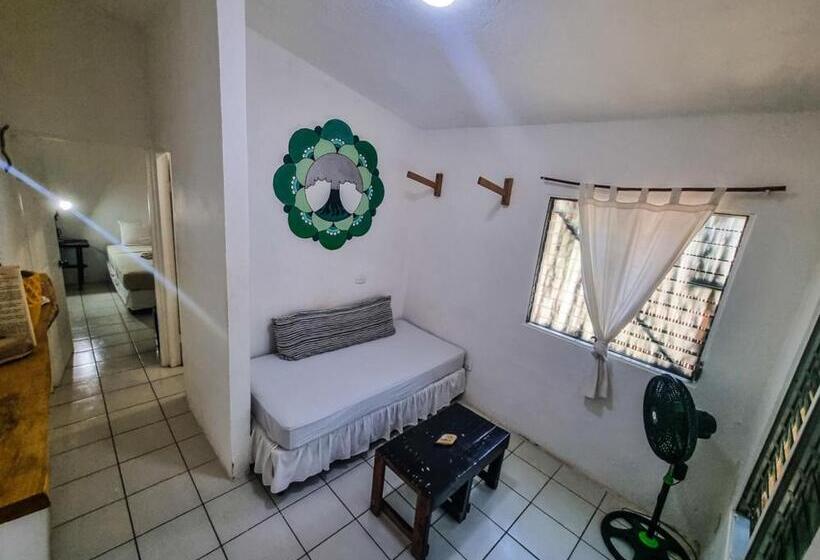 هاستل Escondite Pacifico