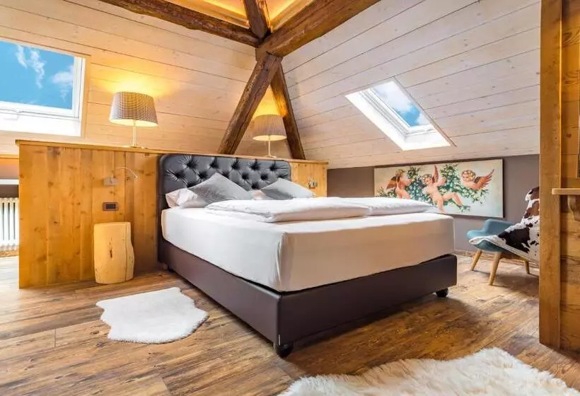 Aamiaismajoitus (B&B) John Luxury Suites