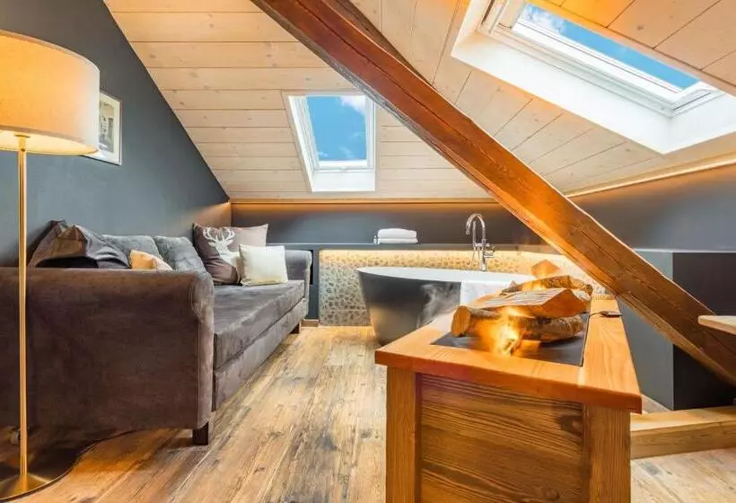 Aamiaismajoitus (B&B) John Luxury Suites