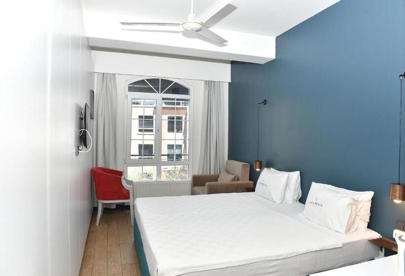 هتل Levent Lavandula