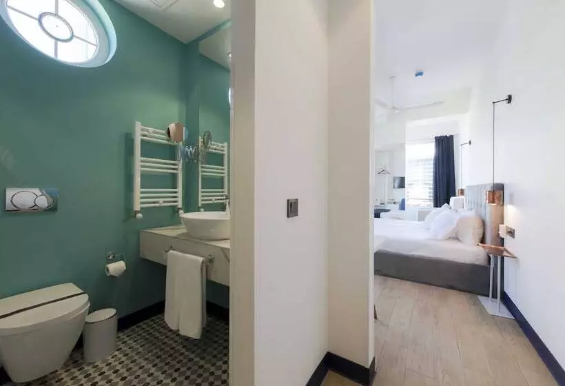 هتل Levent Lavandula