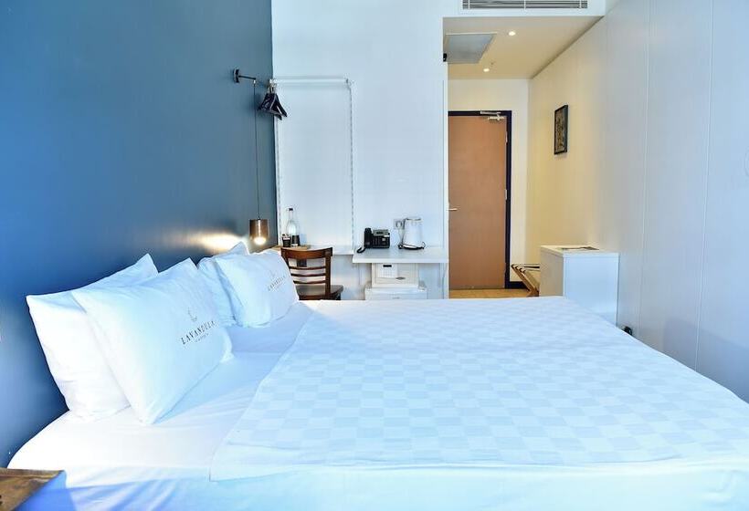 هتل Levent Lavandula