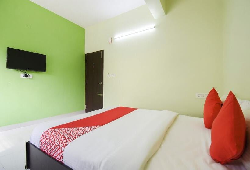 ホテル Spot On 62496 Srigandha Party Hall