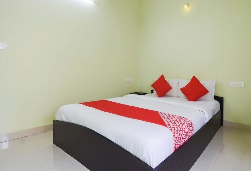 ホテル Spot On 62496 Srigandha Party Hall