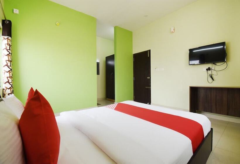 ホテル Spot On 62496 Srigandha Party Hall