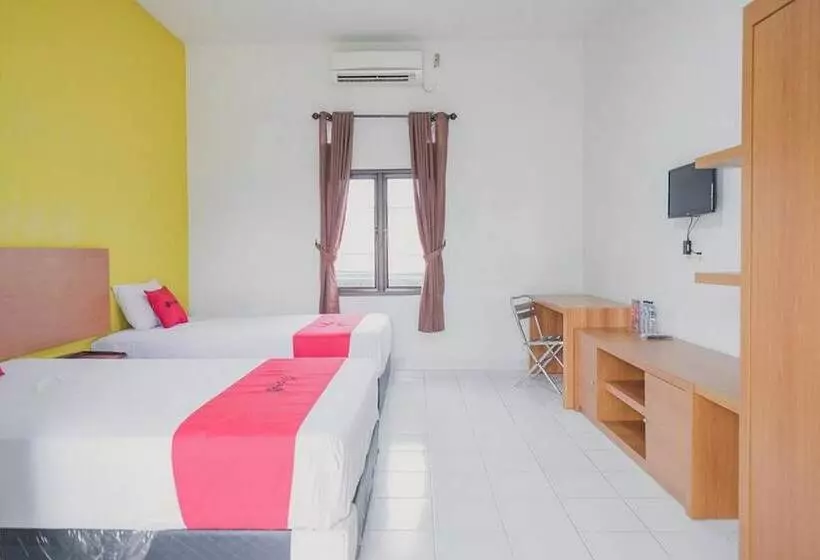 ペンション Reddoorz Syariah @ Pasir Putih Jambi