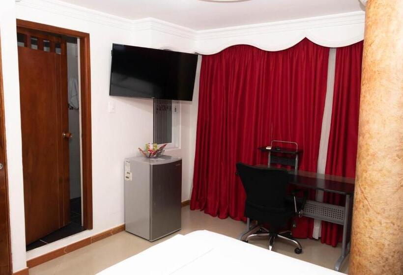 هتل La Casa Blanca