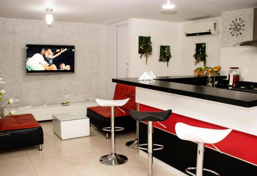 هتل La Casa Blanca