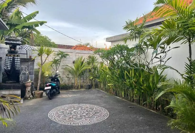ペンション Arjuna Uluwatu Guest House