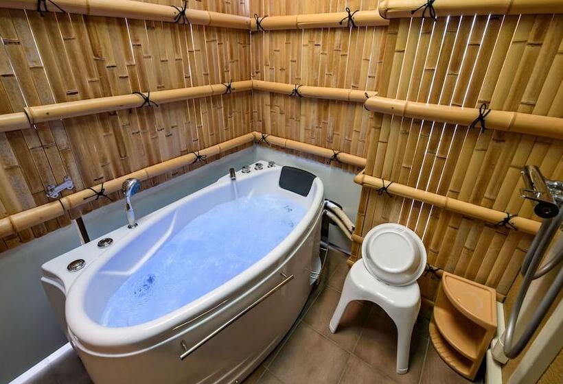 בית מלון כפרי Strata