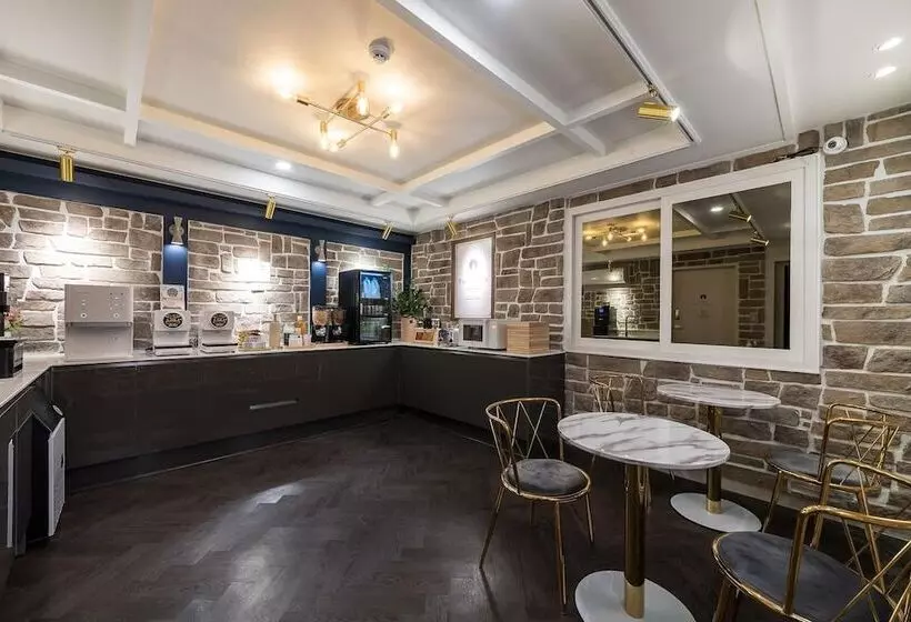 ホテル French Code