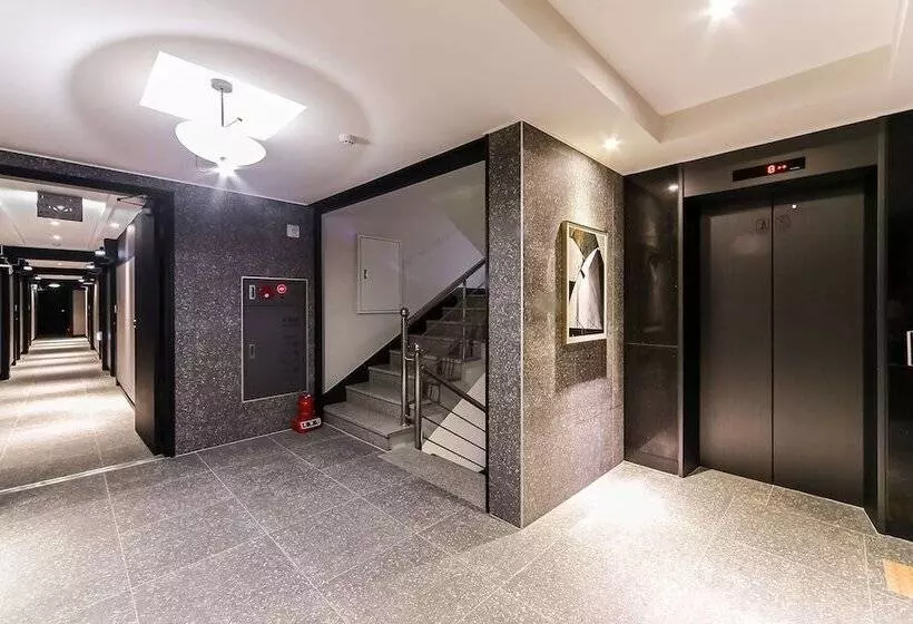 ホテル French Code