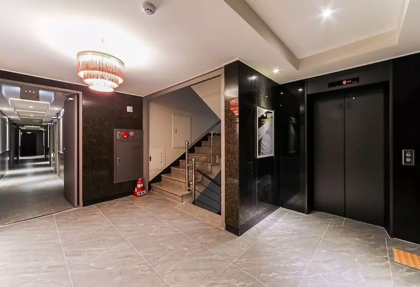 ホテル French Code