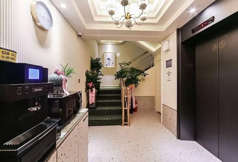 ホテル French Code