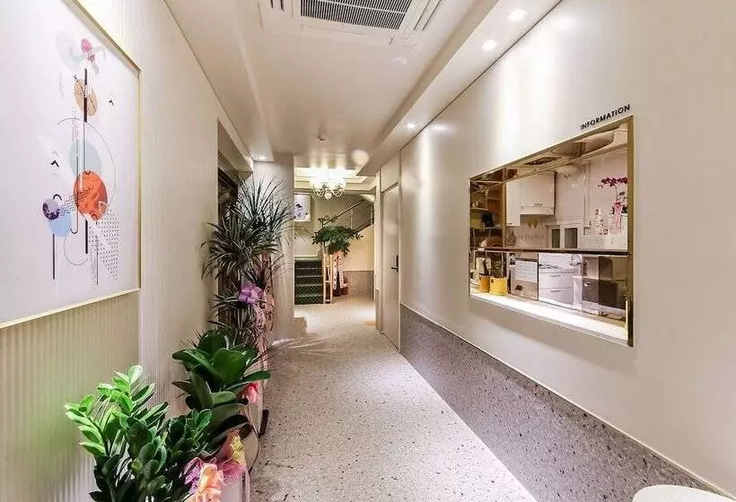 ホテル French Code