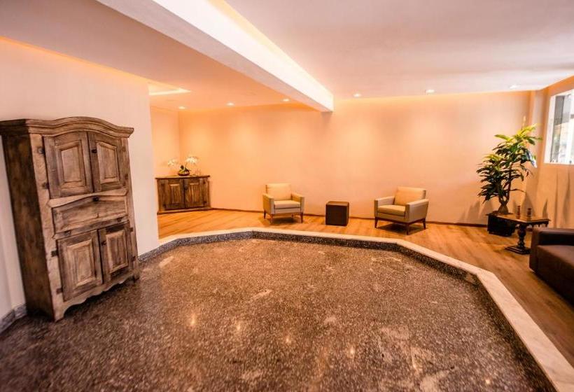 בית מלון כפרי Havana Economy