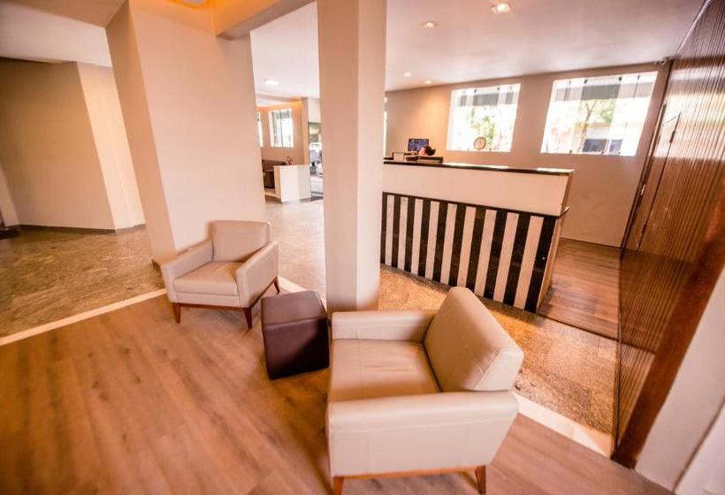 בית מלון כפרי Havana Economy