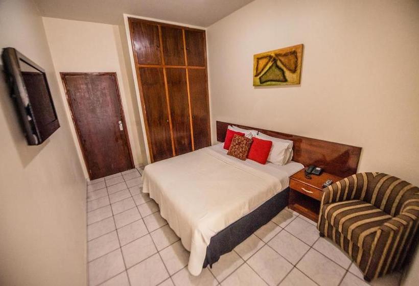 בית מלון כפרי Havana Economy