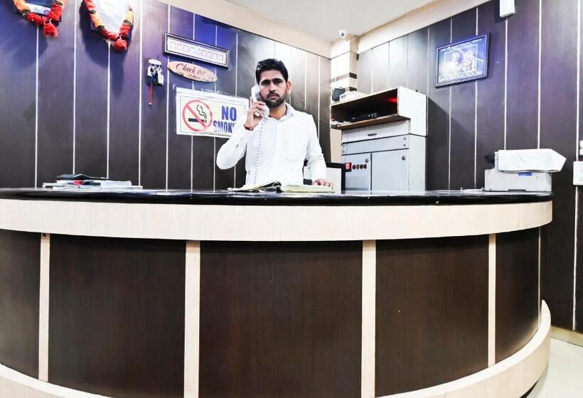 호텔 Spot On 29090  Comfort