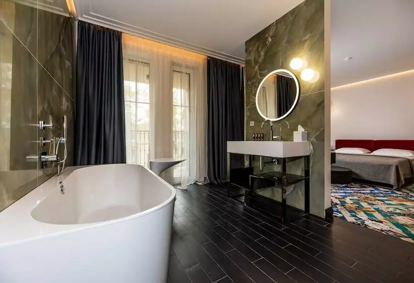 Amsterdam Plaza Hotel & Spa