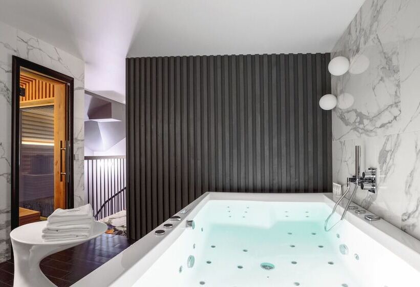 Amsterdam Plaza Hotel & Spa