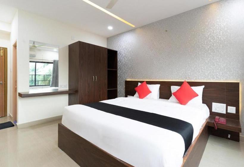 ホテル Capital O 41866  Metro Palace