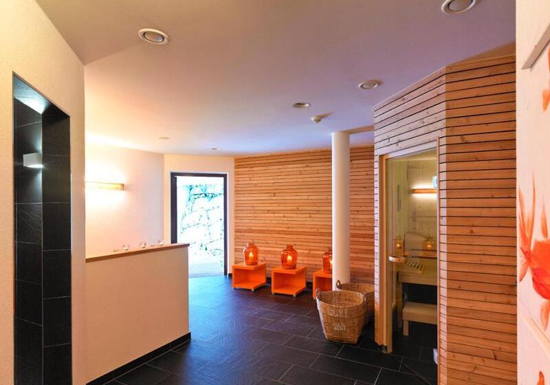 هتل Garni Frommes