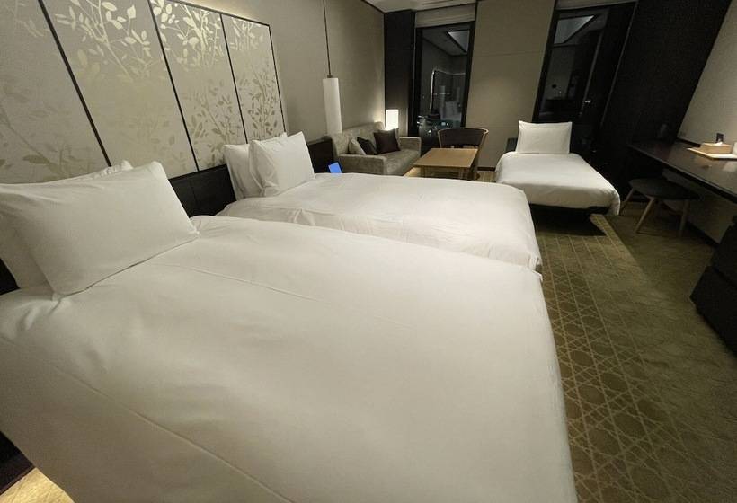 בית מלון כפרי Portom International Hokkaido