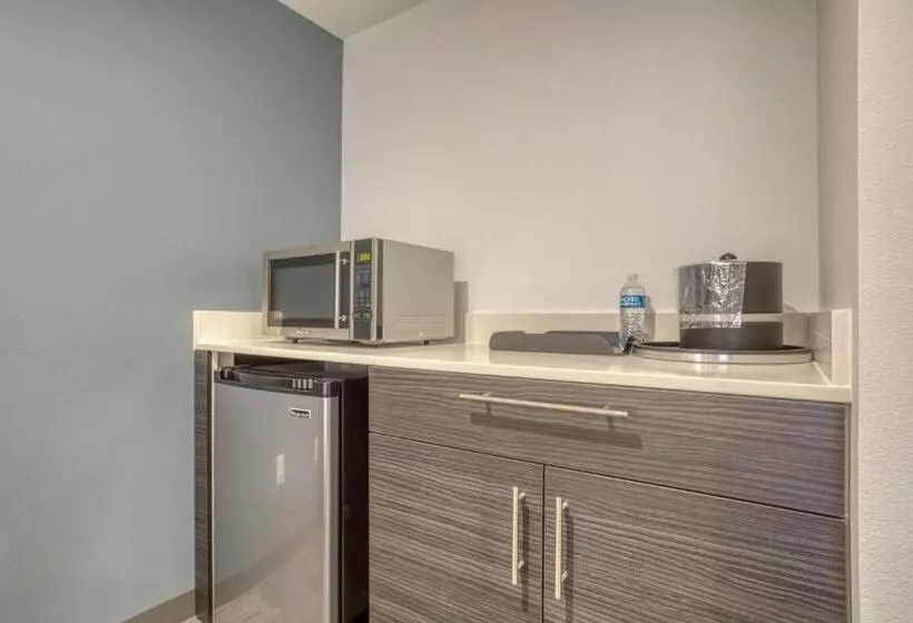 Hotelli Post Time Inn