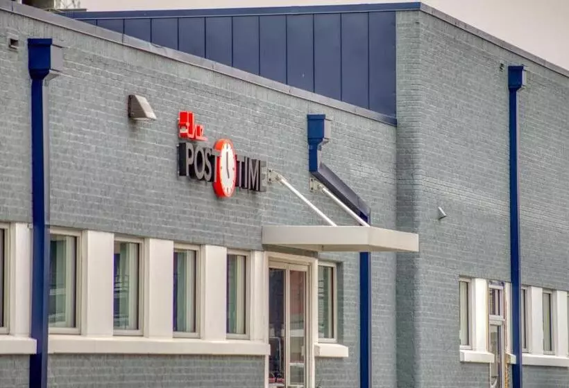 Hotelli Post Time Inn