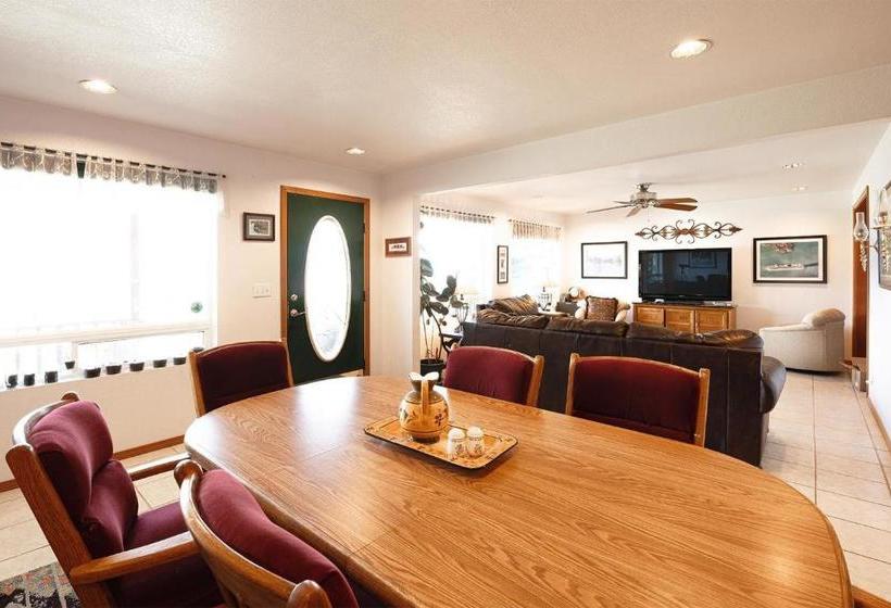 Suite 2 Lynn View Lodge