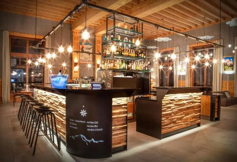 ホテル Villars Lodge